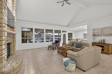 Nestled in the heart of Horseshoe Bay, this beautifully - photo 19
