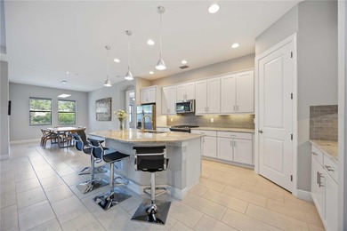 STUNNING BACKYARD WITH GORGEOUS PALMS!!!! HIGH CEILINGS AND SO