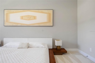 STUNNING BACKYARD WITH GORGEOUS PALMS!!!! HIGH CEILINGS AND SO