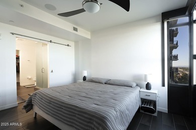 Enjoy iconic, unobstructed views of the Japanese Friendship