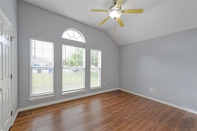Welcome home to this charming 3 bedroom, 2 bath residence - photo 26