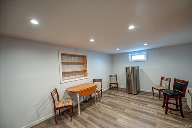Welcome to this well-maintained and spacious 4-bedroom - photo 26