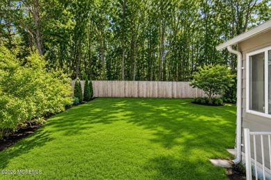 Welcome to 87 Mount Matterhorn Lane in sought-after Holiday City - photo 26