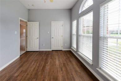 Welcome home to this charming 3 bedroom, 2 bath residence - photo 28