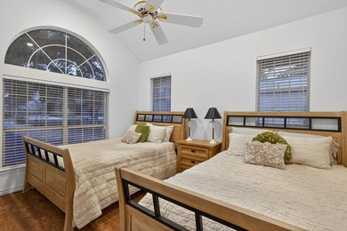 Nestled in the heart of Horseshoe Bay, this beautifully - photo 34