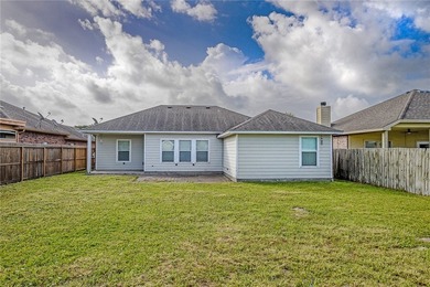 Welcome home to this charming 3 bedroom, 2 bath residence - photo 37