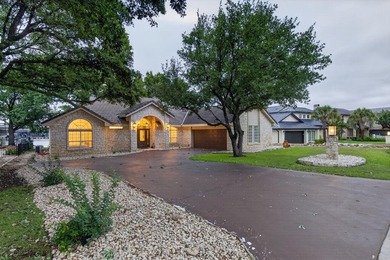 Nestled in the heart of Horseshoe Bay, this beautifully - photo 41
