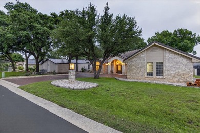 Nestled in the heart of Horseshoe Bay, this beautifully - photo 42