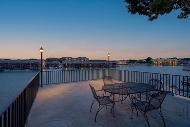 Nestled in the heart of Horseshoe Bay, this beautifully - photo 44