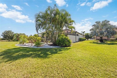 STUNNING BACKYARD WITH GORGEOUS PALMS!!!! HIGH CEILINGS AND SO