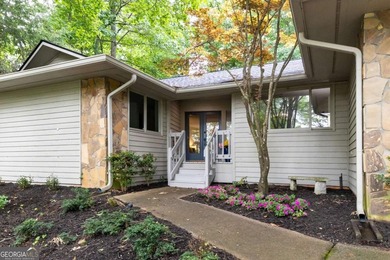 Move-in ready and beautifully updated, this modern ranch offers - photo 2