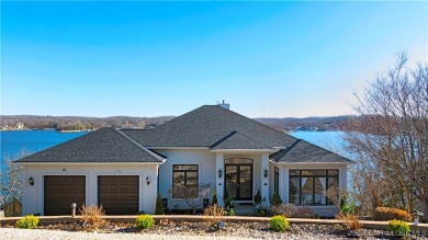 Lake Home For Sale in Four Seasons, Missouri