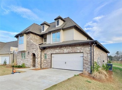 Serene lakefront living on a quiet cul-de-sac in the desirable - photo 2