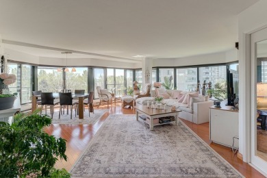 Lake Home For Sale in Montréal (Verdun/Île-Des-SœUrs),
