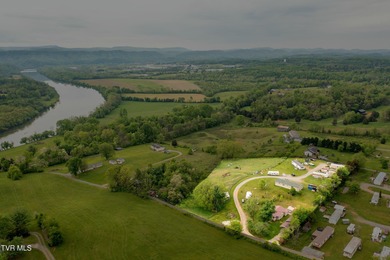 Holston River - Hawkins County Home For Sale in Surgoinsville Tennessee