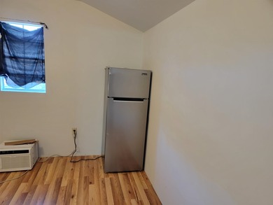 Beautiful level property. Has a pole barn and a shed that has - photo 12