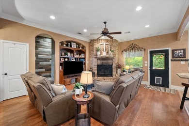 Welcome to your dream home! This beautifully maintained 4 - photo 6