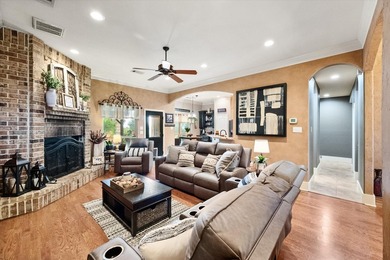 Welcome to your dream home! This beautifully maintained 4 - photo 8
