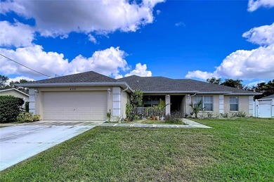 Enjoy one of the larger homesites in the area with room to add a - photo 1