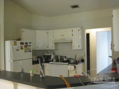Sold *As Is* ~ Need TLC ~ All brick home features a split floor - photo 3