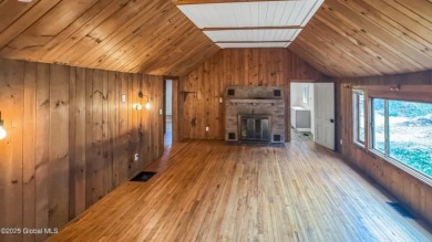 Remodeled lake-house on Paradox Lake. - photo 7