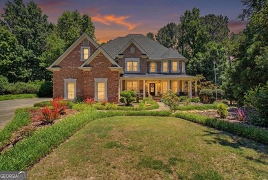 Welcome to 106 Gold Leaf Court - a stunning all-brick estate - photo 1