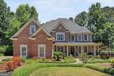 Welcome to 106 Gold Leaf Court - a stunning all-brick estate - photo 2