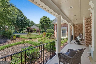 Welcome to 106 Gold Leaf Court - a stunning all-brick estate - photo 5