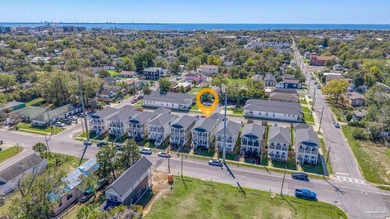 Welcome to 921 W Jackson St, a beautiful move-in ready home - photo 4