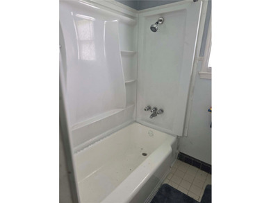 Charming 2-bedroom, 1-bath home centrally located in Corpus - photo 11
