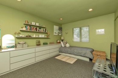 Welcome to 25 Linden Lane, a beautiful spacious, one of a kind - photo 15