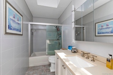 Welcome to 25 Linden Lane, a beautiful spacious, one of a kind - photo 17