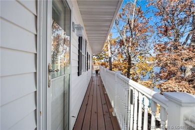 One-of-a-kind fully remodeled lakefront home on Mile Marker 3 - photo 19