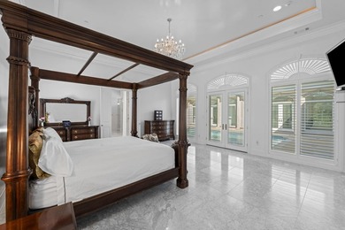 Stunning 1-level 5,000 SF Neoclassical Mediterranean Villa on 10 - photo 23