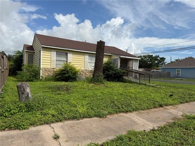 Investment property!! This property offers 3 bedrooms - 2 - photo 2