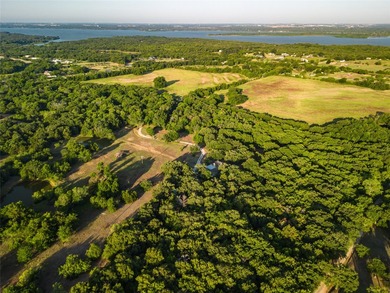 The Cross Roads L2 Ranch is a prime parcel located in the city - photo 6