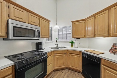 Welcome Home to this Charming 3- bedroom, 2-bedroom Home in The - photo 2