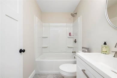 Greenwood Proper is proud to present this brand-new construction - photo 30