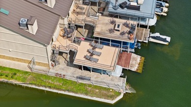 Enjoy the best of Lake LBJ living in this spacious 3-bedroom, 3 - photo 42