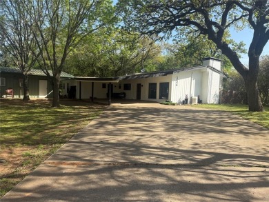 Lake Home For Sale in Pottsboro, Texas