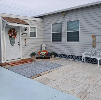 5218 5th Street West 34207 Casa Del Rey 55+ Community (Pet - photo 2