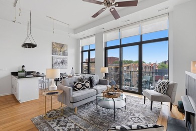 Rarely available 1 bed/1 bath Loft in The Dakota - a coveted - photo 4