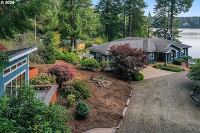 Woahink Lake Home For Sale in Florence Oregon