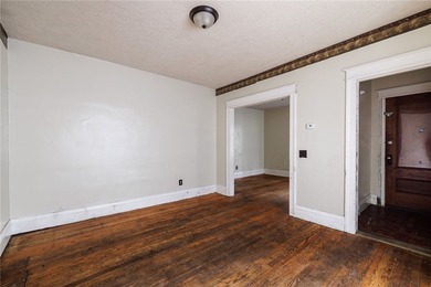 Fully vacant duplex in the Lyell/Otis neighborhood! Rare - photo 14