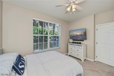 *END UNIT* Main Floor plan offering 2 bedrooms and Den/flex room - photo 14