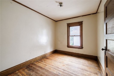 Fully vacant duplex in the Lyell/Otis neighborhood! Rare - photo 17
