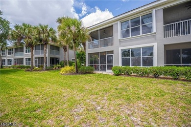 *END UNIT* Main Floor plan offering 2 bedrooms and Den/flex room - photo 33