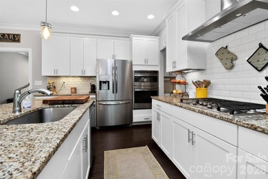 Welcome home to 115 Mint Ave., Unit D! A beautiful - photo 13