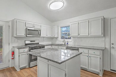 Welcome to this beautiful 3-bedroom, 2-bath home in the - photo 14