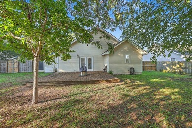 Welcome to this beautiful 3-bedroom, 2-bath home in the - photo 31